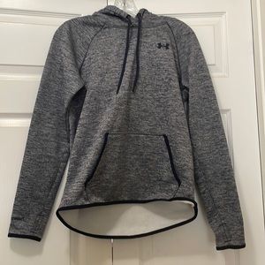 Under Armor comfy fleece lined sweatshirt!